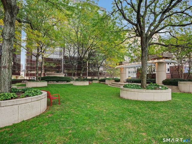 127 Greyrock Place 1208, Stamford, CT 06901