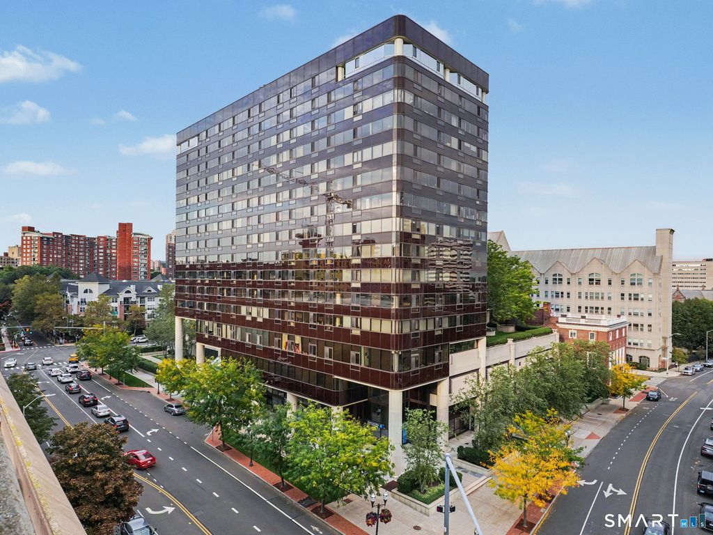 127 Greyrock Place 1208, Stamford, CT 06901