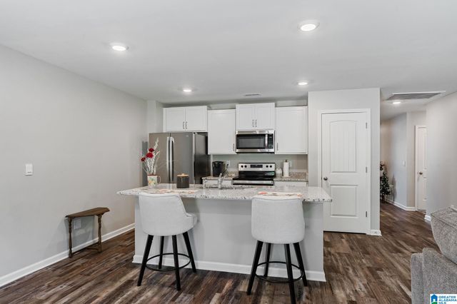 1755 DIXON CIRCLE, Mount Olive, AL 35117
