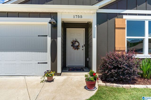 1755 DIXON CIRCLE, Mount Olive, AL 35117