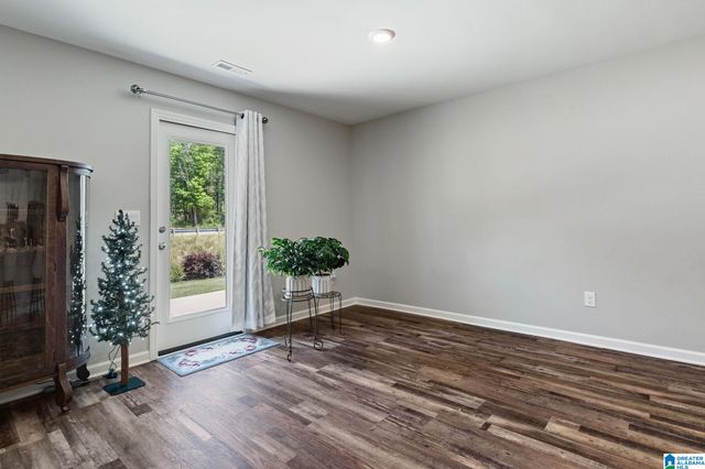 1755 DIXON CIRCLE, Mount Olive, AL 35117