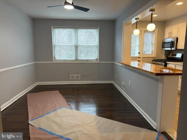 1107 COOKS LN, Baltimore, MD 21229