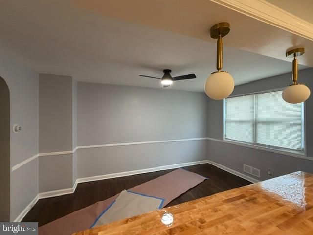 1107 COOKS LN, Baltimore, MD 21229