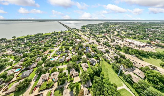809 Lake Meadows Circle, Rockwall, TX 75087