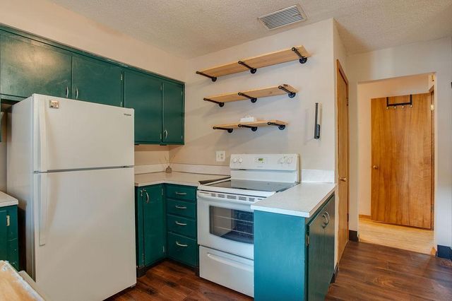 419 16th Street S, Moorhead, MN 56560