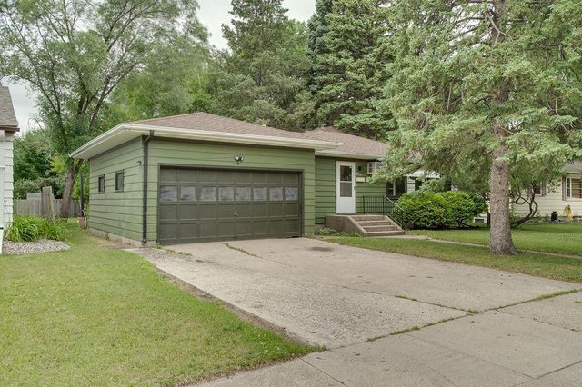 419 16th Street S, Moorhead, MN 56560
