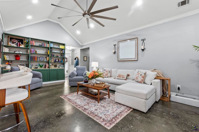 422 Madison Place Parkway, Byron, GA 31008