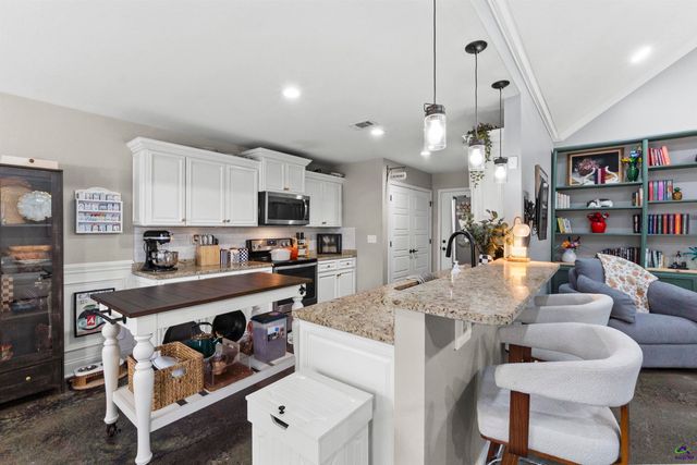 422 Madison Place Parkway, Byron, GA 31008