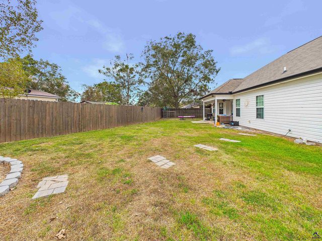 422 Madison Place Parkway, Byron, GA 31008