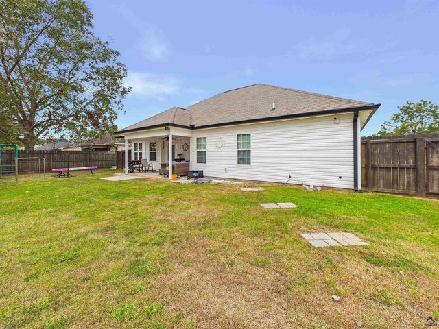422 Madison Place Parkway, Byron, GA 31008