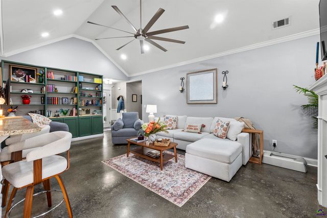 422 Madison Place Parkway, Byron, GA 31008