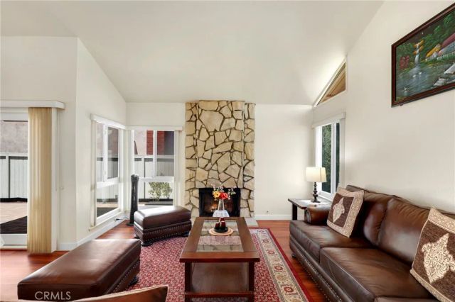 5002 Barkwood, Irvine, CA 92604