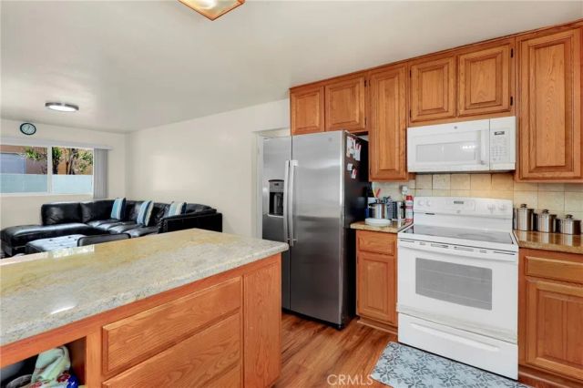 5002 Barkwood, Irvine, CA 92604