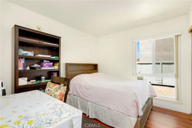 5002 Barkwood, Irvine, CA 92604