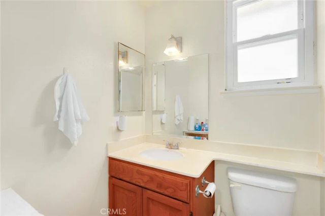 5002 Barkwood, Irvine, CA 92604