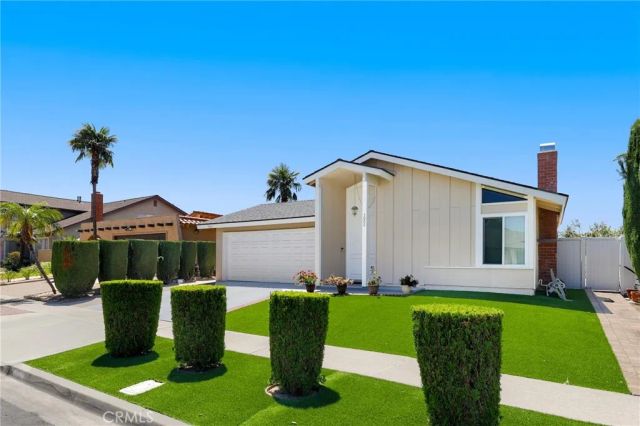5002 Barkwood, Irvine, CA 92604