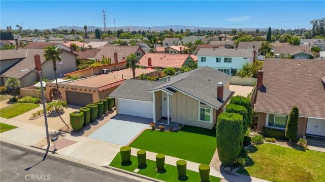 5002 Barkwood, Irvine, CA 92604