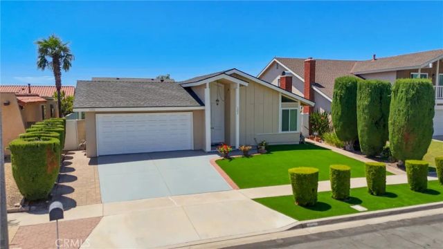 5002 Barkwood, Irvine, CA 92604