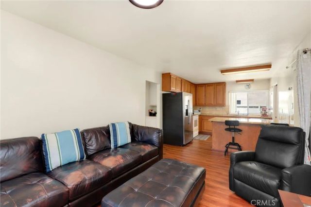 5002 Barkwood, Irvine, CA 92604