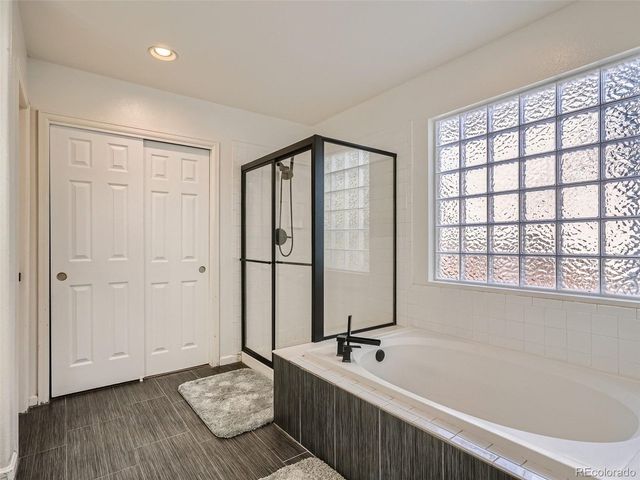 5828 S Danube St, Aurora, CO 80015