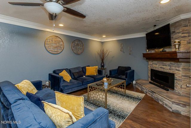 2133 Westedge Drive, Toledo, OH 43614