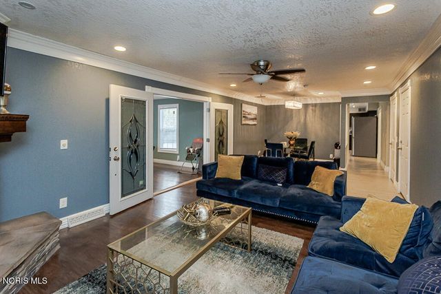 2133 Westedge Drive, Toledo, OH 43614