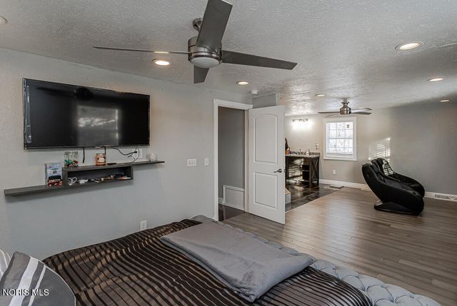 2133 Westedge Drive, Toledo, OH 43614