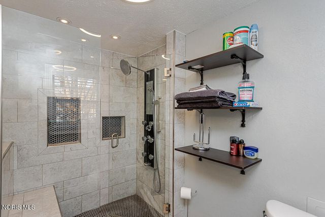 2133 Westedge Drive, Toledo, OH 43614