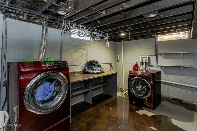 2133 Westedge Drive, Toledo, OH 43614