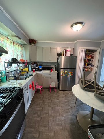158 Algonquin Street, Park Forest, IL 60466