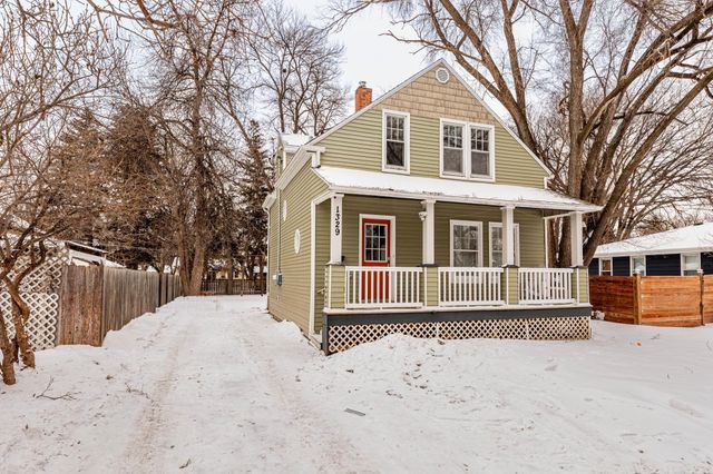 1329 10th Street N, Fargo, ND 58102