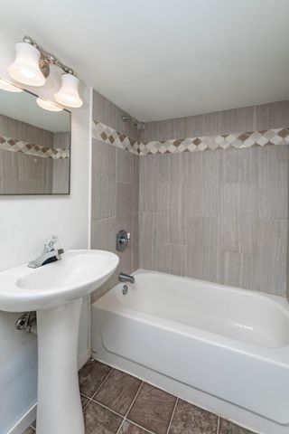 1329 10th Street N, Fargo, ND 58102