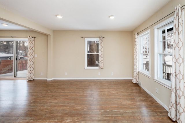 1329 10th Street N, Fargo, ND 58102