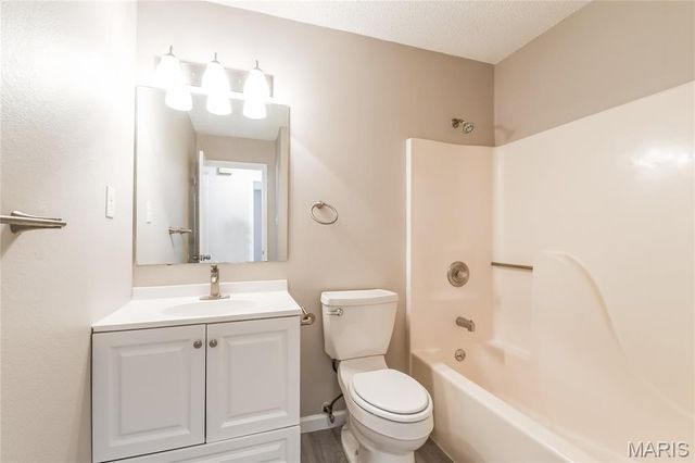 3001 Northern Lights Drive, Arnold, MO 63010