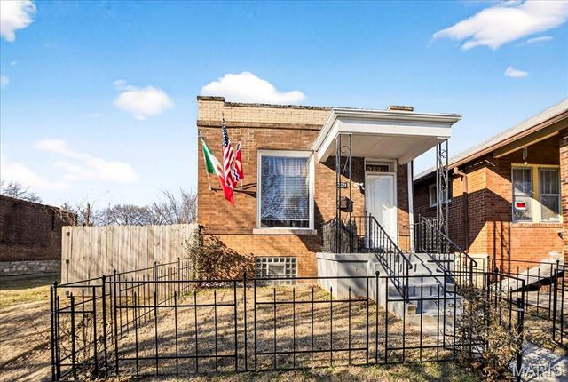 3521 Michigan Avenue, St Louis, MO 63118