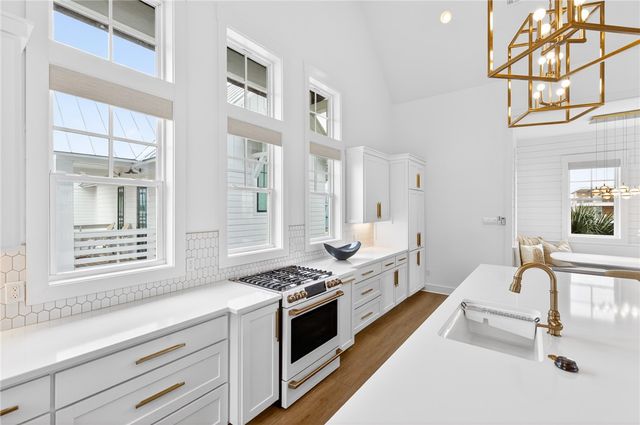 636 Kings Crown, Port Aransas, TX 78373