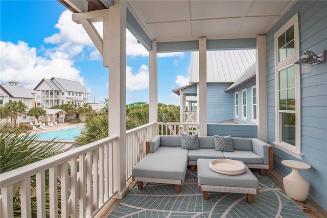 636 Kings Crown, Port Aransas, TX 78373