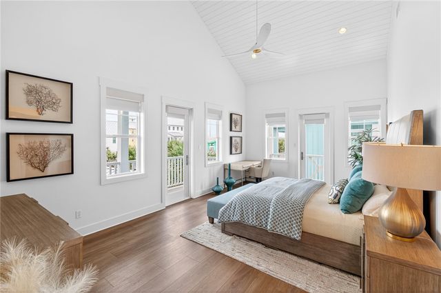 636 Kings Crown, Port Aransas, TX 78373