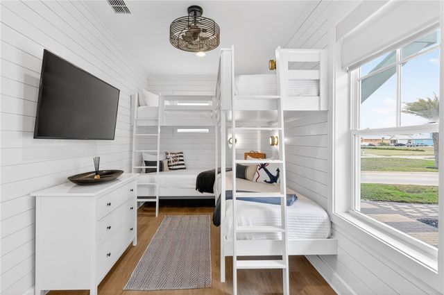 636 Kings Crown, Port Aransas, TX 78373