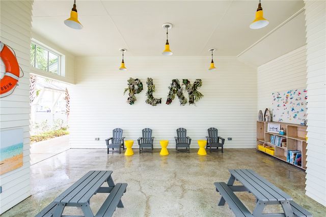 636 Kings Crown, Port Aransas, TX 78373