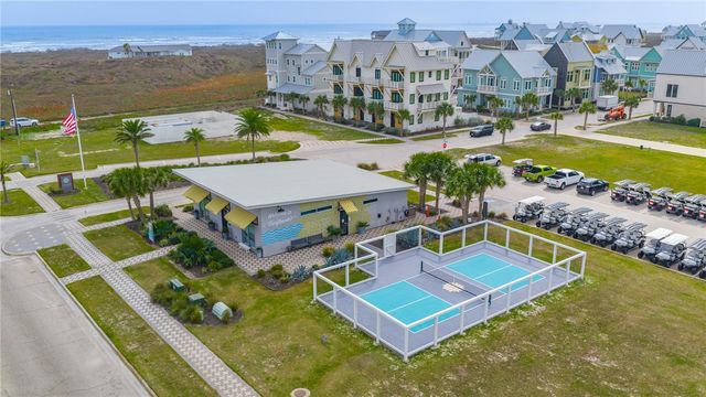 636 Kings Crown, Port Aransas, TX 78373