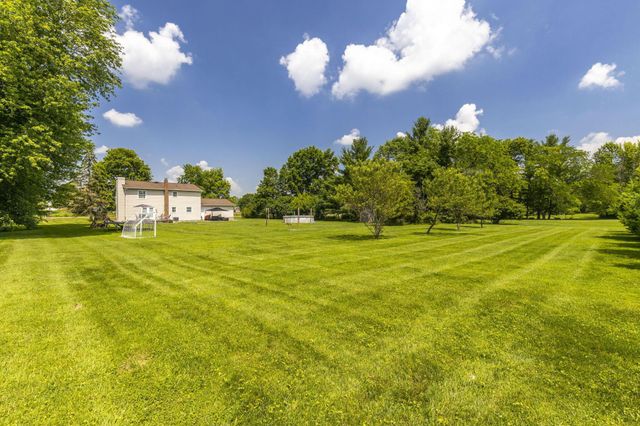 620 Rockmill Road NW, Lancaster, OH 43130