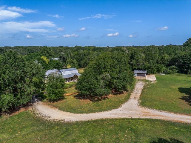 7244 Fm 2549, Hearne, TX 77859