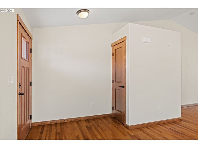 2217 KING Ln, Myrtle Point, OR 97458