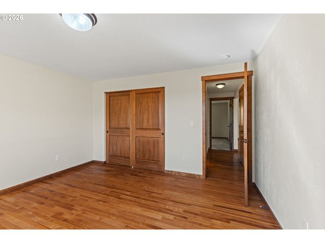 2217 KING Ln, Myrtle Point, OR 97458