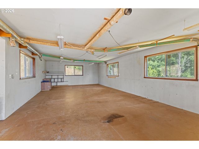2217 KING Ln, Myrtle Point, OR 97458