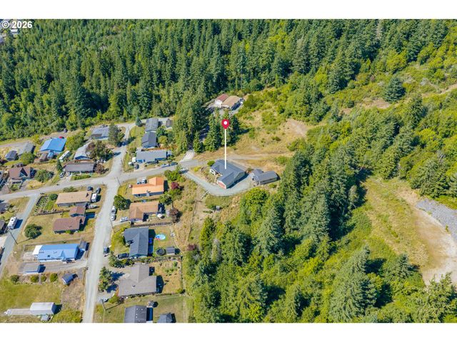 2217 KING Ln, Myrtle Point, OR 97458