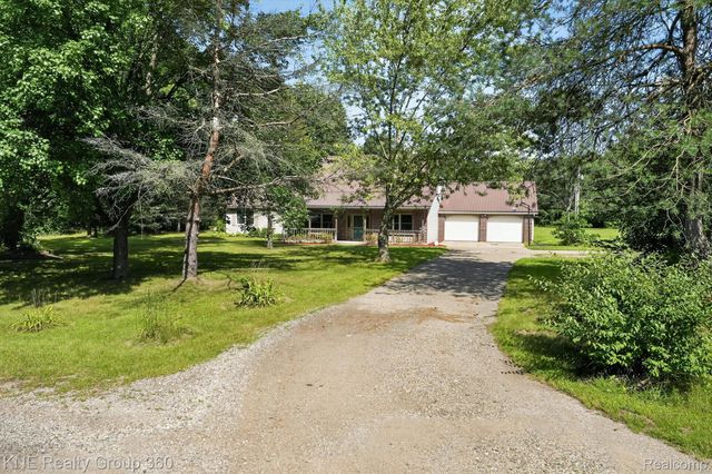 9647 Bellevue Road, Pennfield Charter Township, MI 49014
