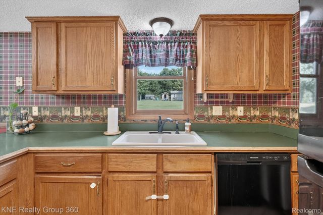 9647 Bellevue Road, Pennfield Charter Township, MI 49014