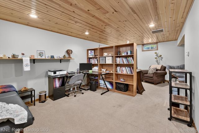 9647 Bellevue Road, Pennfield Charter Township, MI 49014